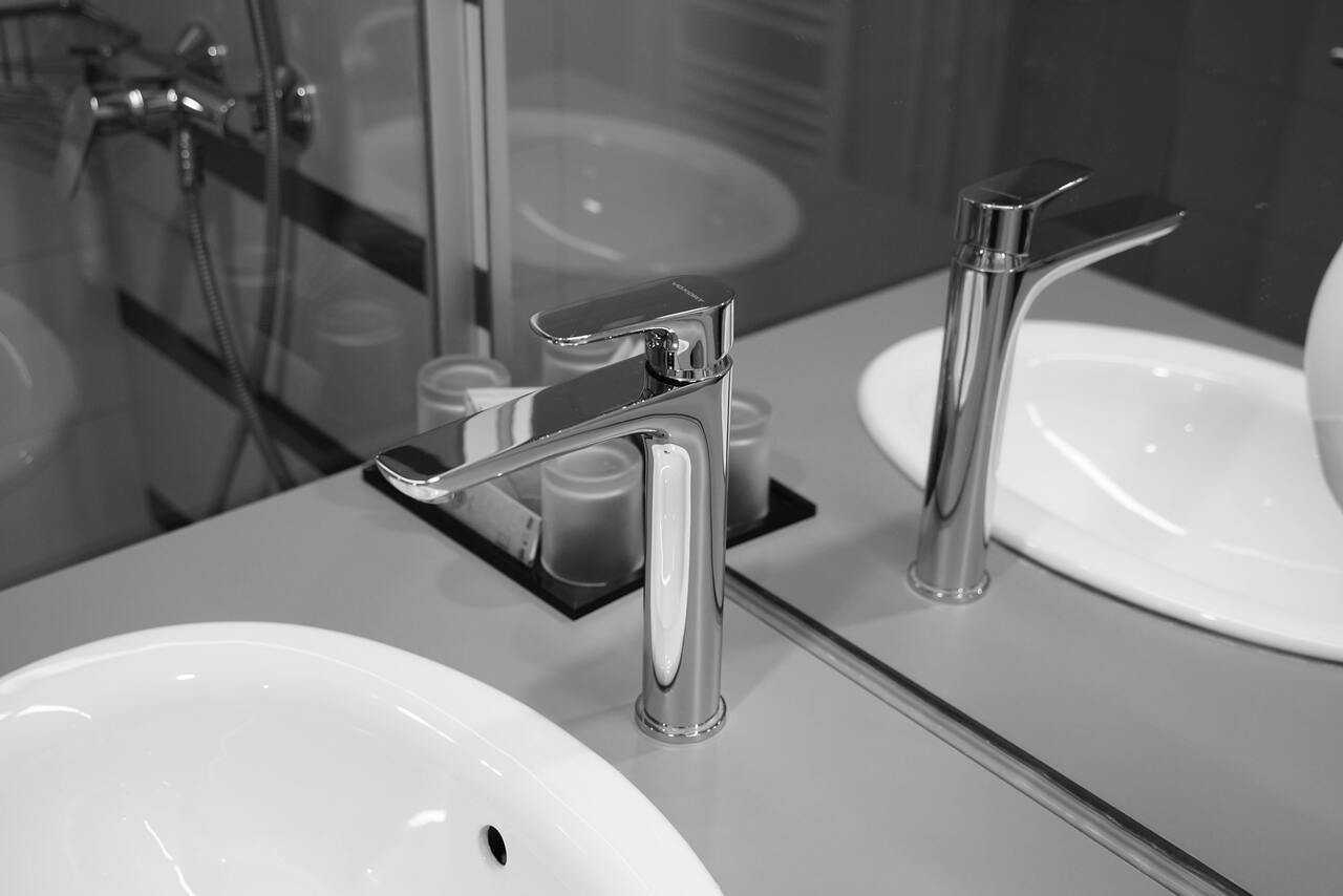 https://www.fimacf.in/wp-content/uploads/2022/09/What-To-Keep-In-Mind-Before-Selecting-Sanitary-Ware.jpg